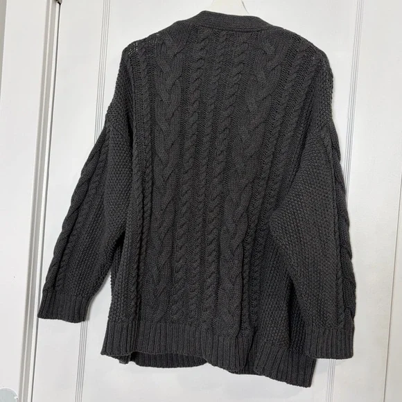 Quince 100% Organic Cotton Oversized Cable Cardigan size medium - Picture 12 of 13